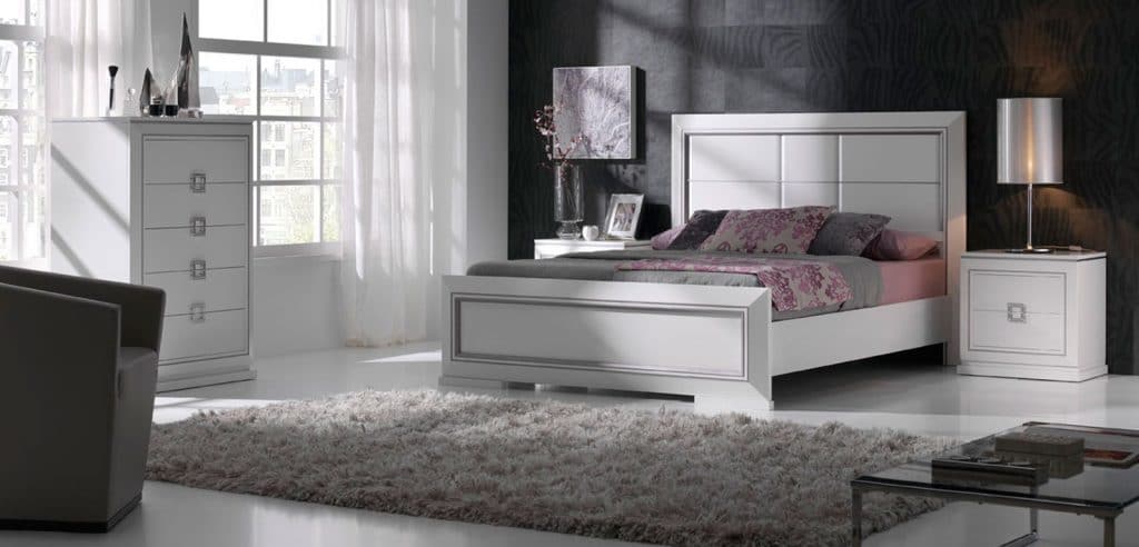 Dormitorio clásico en color blanco